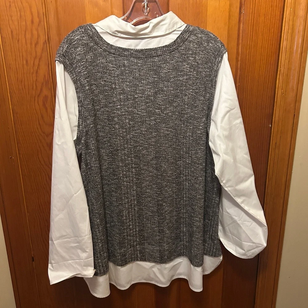 Avenue Gray and White Layered Top 18/20 - Picture 3 of 4